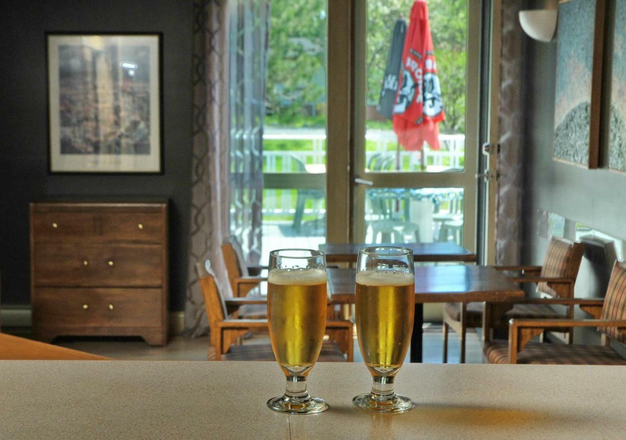 Auberge Beausejour Les Éboulements Buitenkant foto